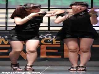 皮裤小妹这么风骚 01