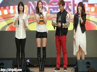 紧身热裤三角区 01