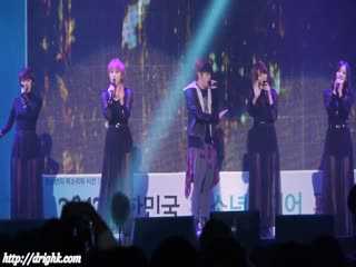 热裤还搞什么蕾丝 02