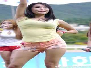 红色热裤美少女 04